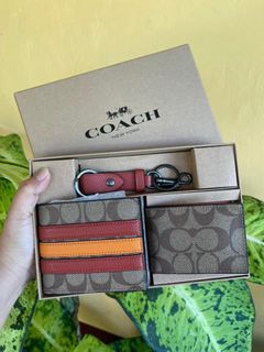 READY STOCK F75910 Coach Wallet monogram, Men's Fashion, Watches &  Accessories, Wallets & Card Holders on Carousell