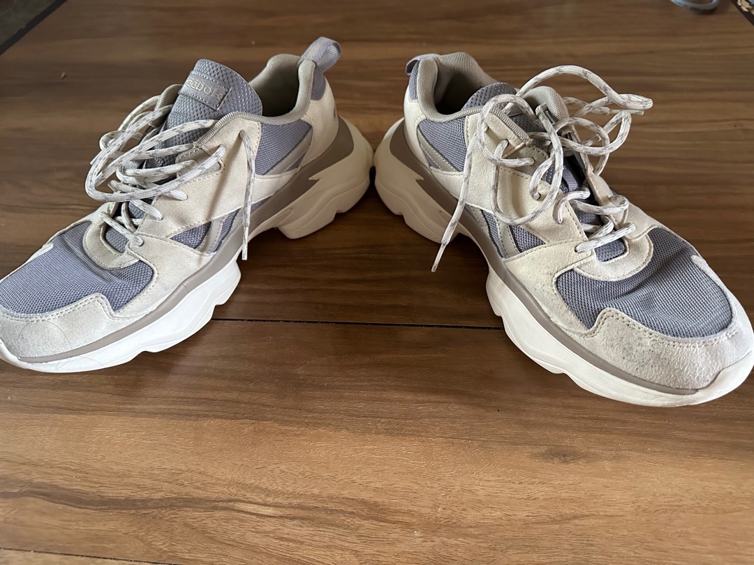 Wanna one reebok bridge 3.0 new arrivals