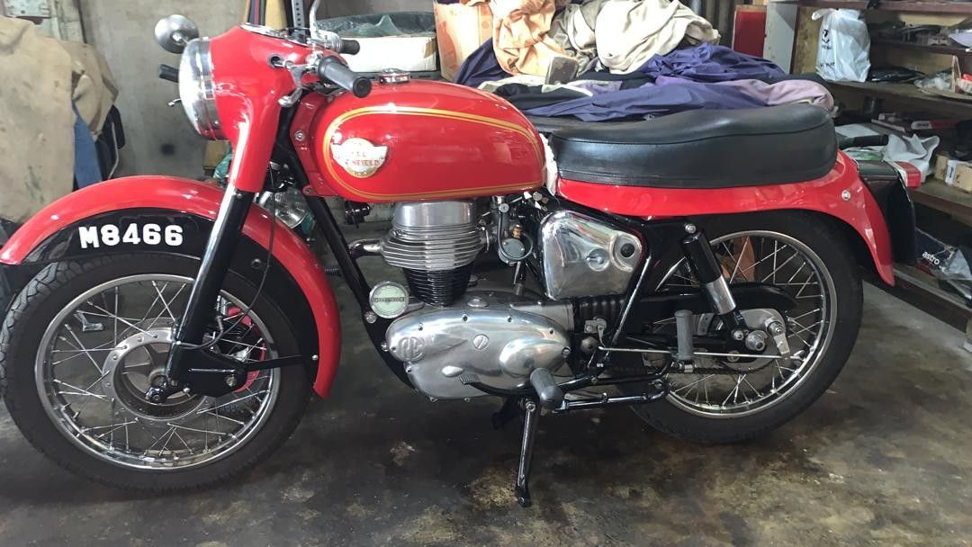 ROYAL ENFIELD RE 250cc 350cc England not norton bsa triumph, Hobbies