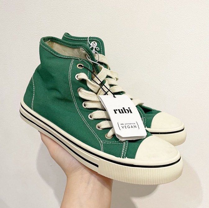 Converse vegan streamlined