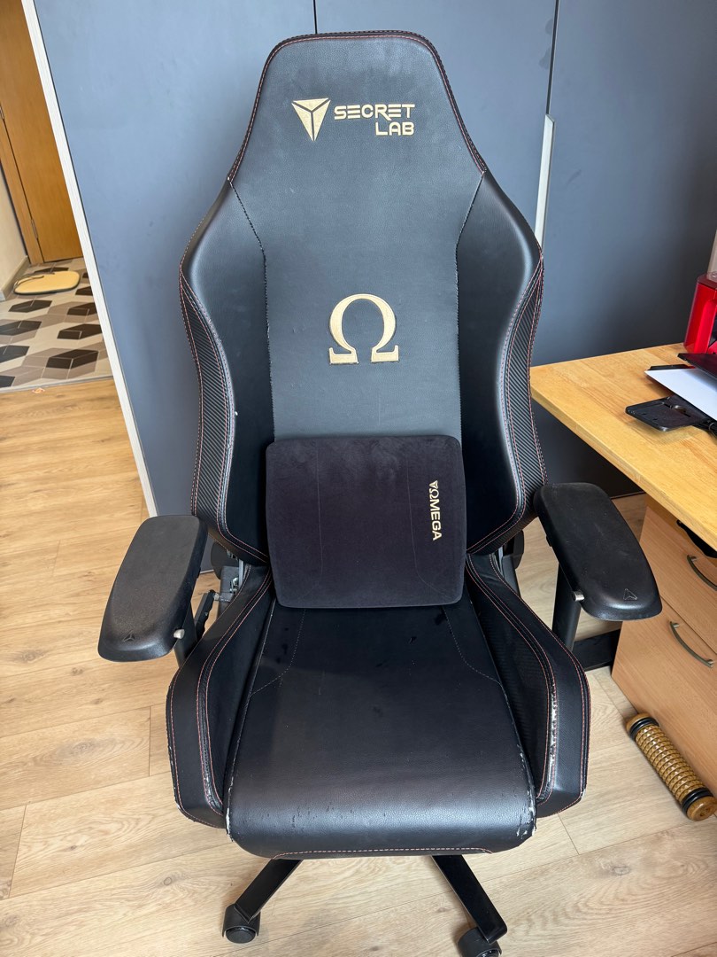 Secret lab chair, Furniture & Home Living, Furniture, Chairs on Carousell