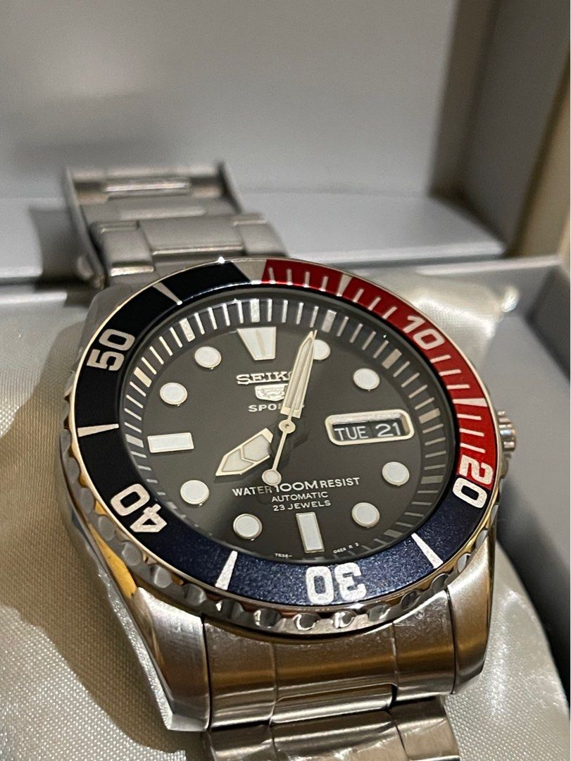 Seiko submariner deals snzf15k1