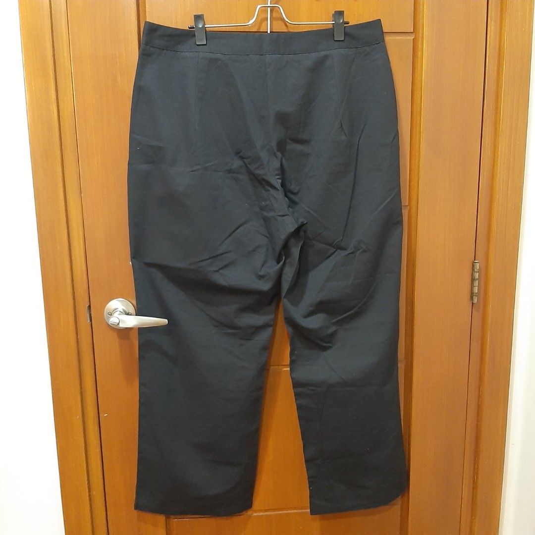 SHEIN CURVE - 2XL] Black Pants with Detail Button, Women's Fashion,  Bottoms, Other Bottoms on Carousell