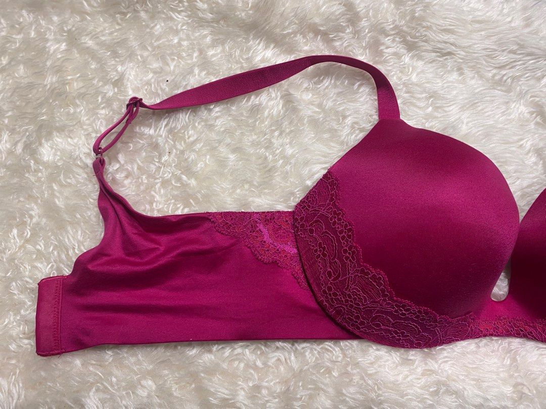 Shocking pink bra 34D, Women's Fashion, New Undergarments & Loungewear on  Carousell