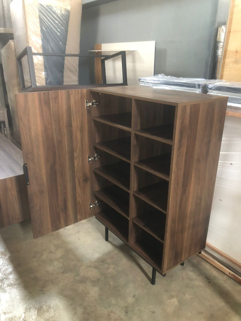 shoes direct kilang, Furniture & Home Living, Furniture