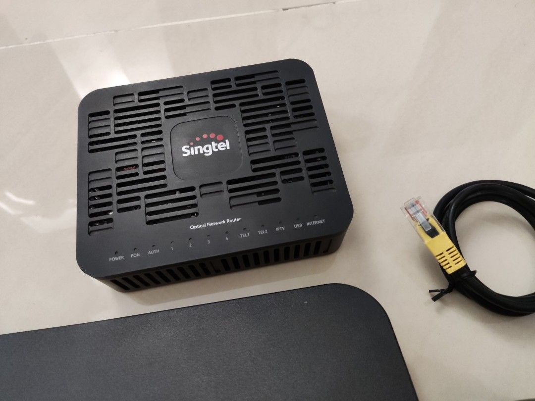 Singtel Mesh Router ONR Set, Computers & Tech, Parts & Accessories ...