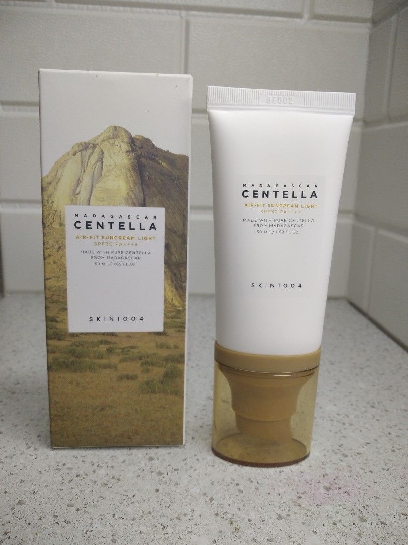Skin1004 Sunscreen, Kesehatan & Kecantikan, Kulit, Sabun & Tubuh di ...