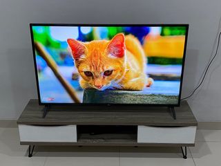 Smart TV LG 50 inch tipe 50UN7300PTC magic remote (tidak terima DP/tanda jadi hati2 penipuan, Pembayaran full setelah pembeli mengecek TV sepuasnya)