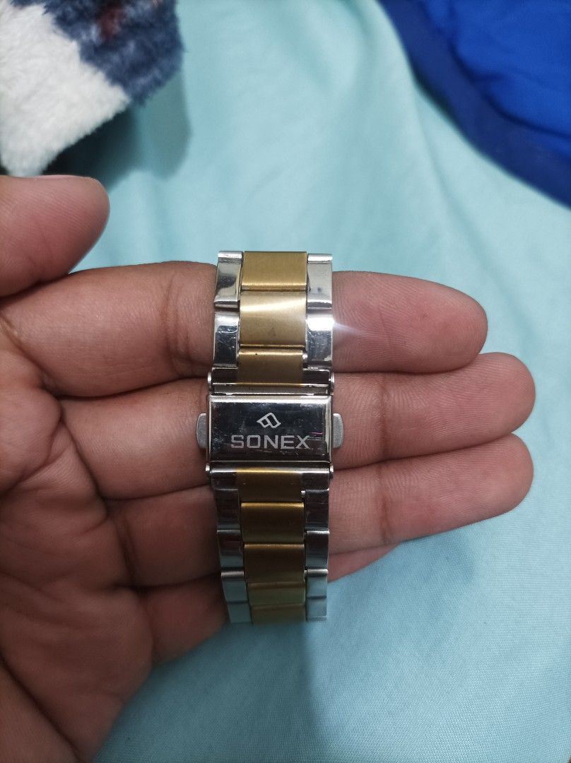 Sonex quartz on sale watch price