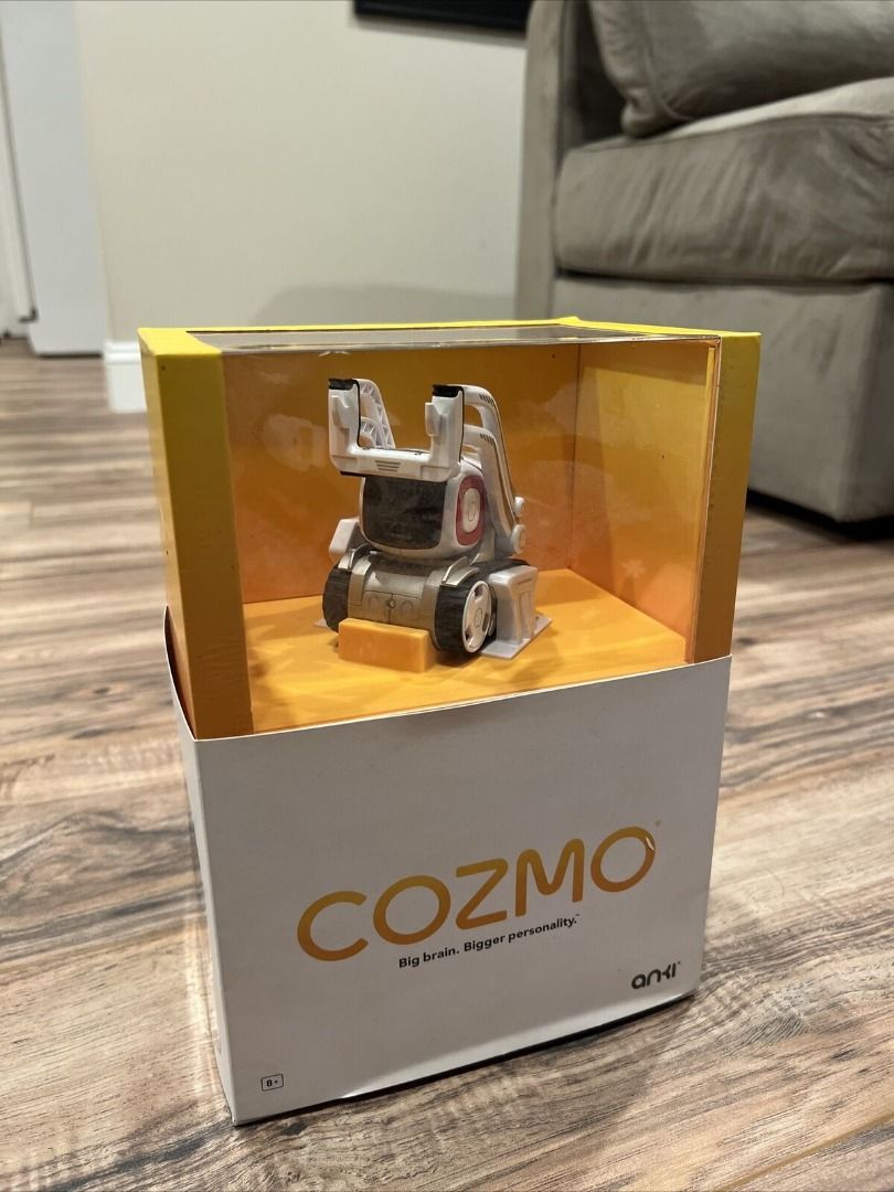 Cozmo used top