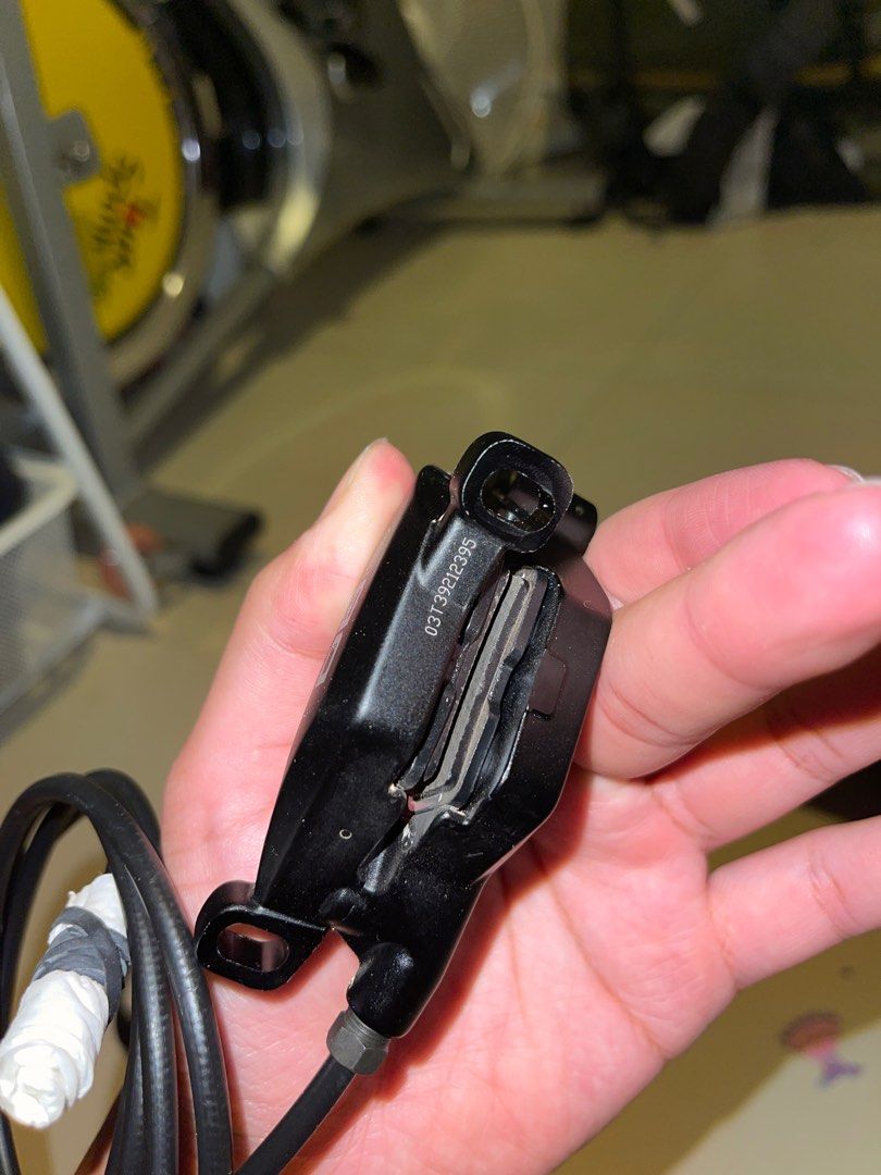 Sram Db8 SRAM DB8 4 piston brakes Mountain Bike, Sports Equipment, Bicycles ...