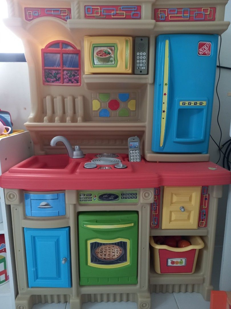 Step 2 kitchen playset hobbies toys toys games on carousell