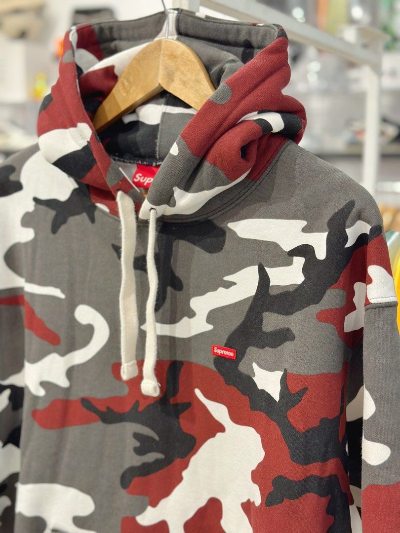 Supreme red camo hoodie discount