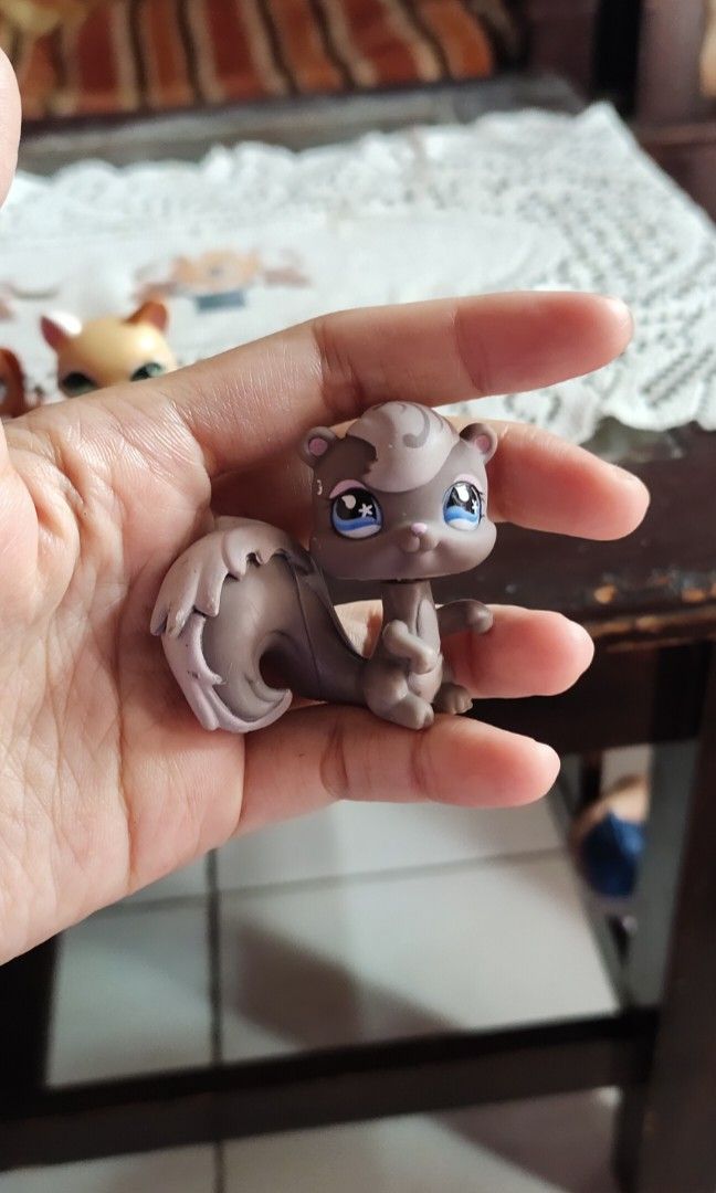 Take All Figure LPS Original Hasbro Bukan Brand MGA, Moose, Disney, Bandai atau mattel, Toys