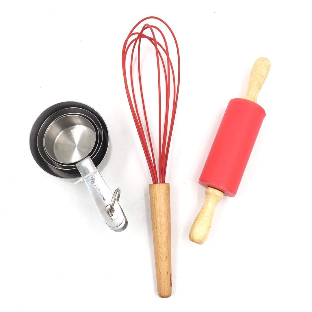 THE COOKS COLLECTIVE Christmas Baking Set (Category: Bakeware) located in Pasay City. Submitted by ayinong168 (Listing ID 1267261392, Image 1). Description: Description: -Set only includes: Silicone rolling pin; Stainless steel measuring cups; Whisk -Great addition to any Christmas/ holiday-themed kitchen setup -Best for cooking or baking Christmas treats and sweets -Lightweight and smooth handles for easy usage NOTE: Please refer to the actual p