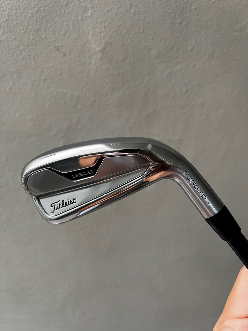 Titleist U505 2 iron, Sports Equipment, Sports & Games, Golf on Carousell