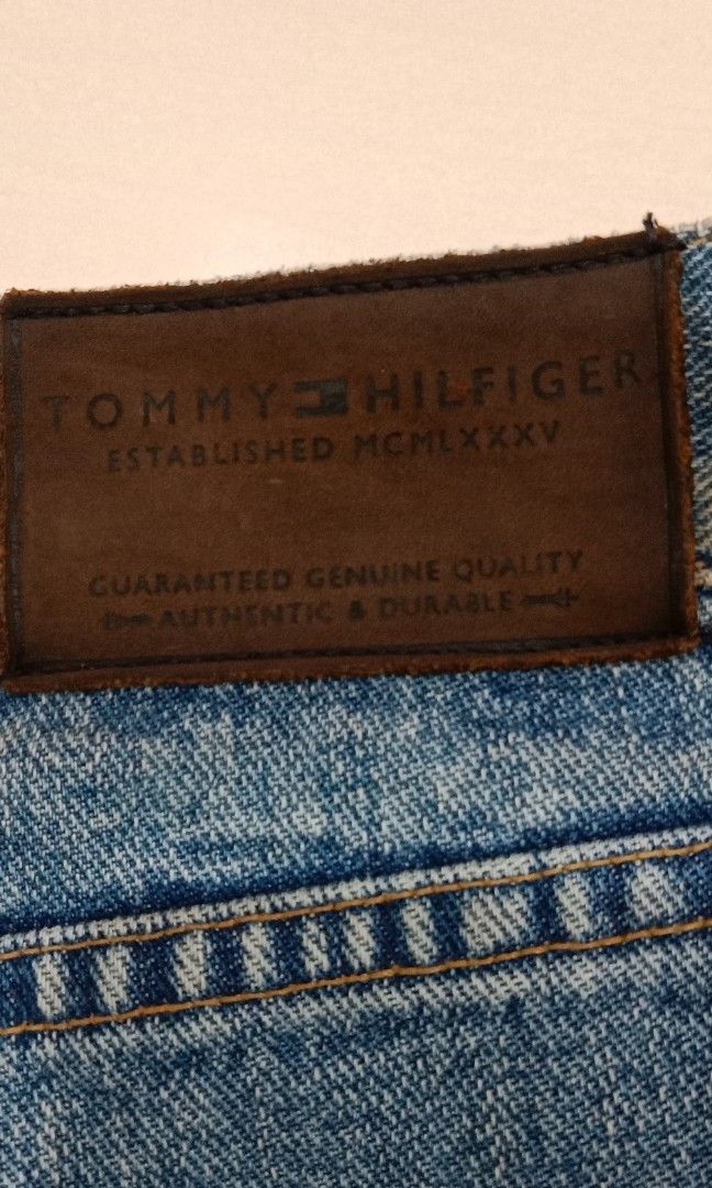 Tommy hilfiger classic fit jeans deals