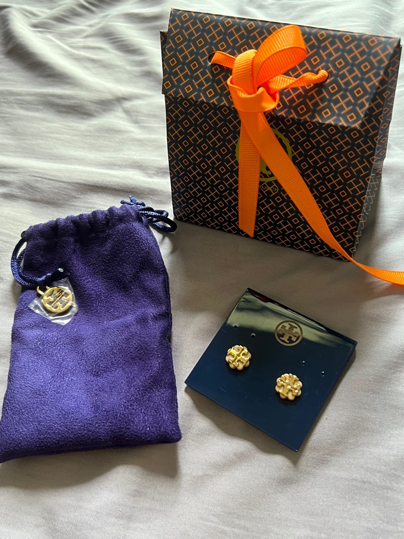 Tory burch logo flower resin stud earring deals