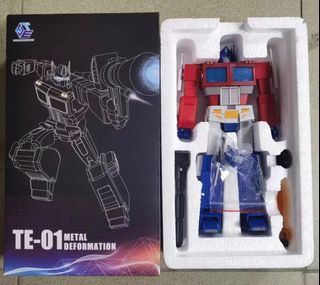 Transformers Leader Class Nightwatch Optimus Prime, Hobbies & Toys