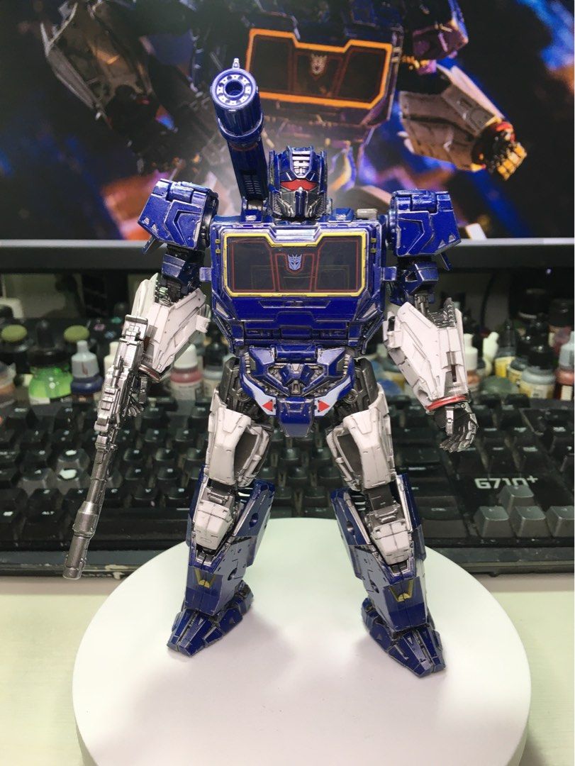 Transformers Bumblebee movie Studio Series Soundwave Custom