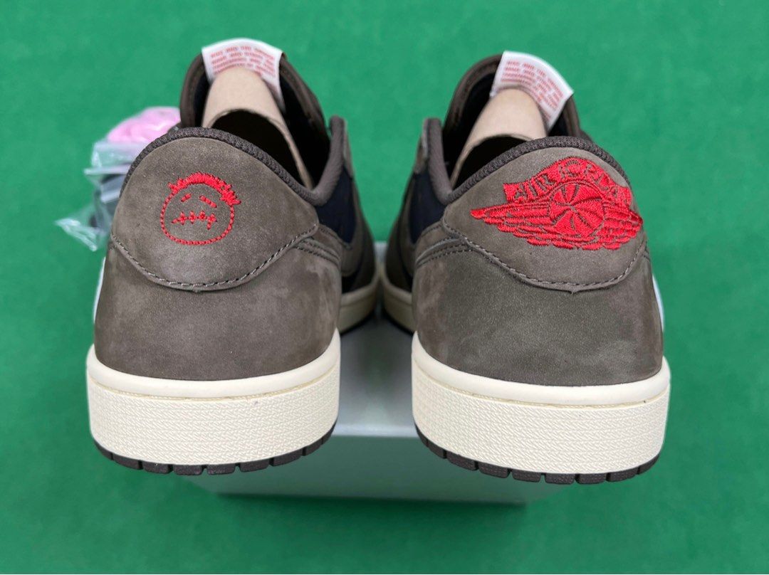 travis nike shoes