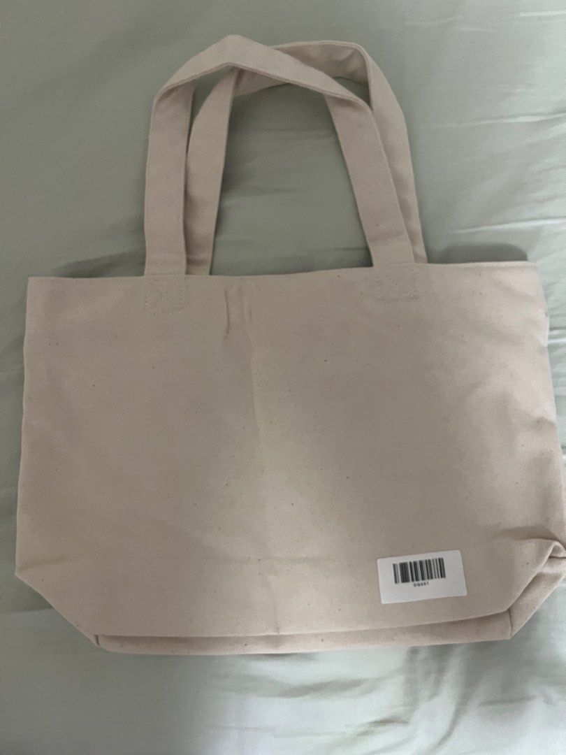 Uniqlo UTme Mini Tote Bag