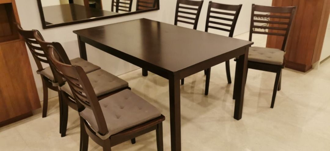 Used solid oak dining on sale table and 6 chairs