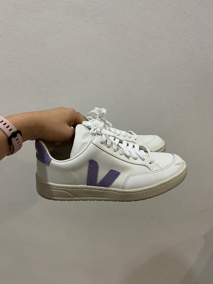 Veja V 12 trainers sneakers in lilac purple UK 5 Women s