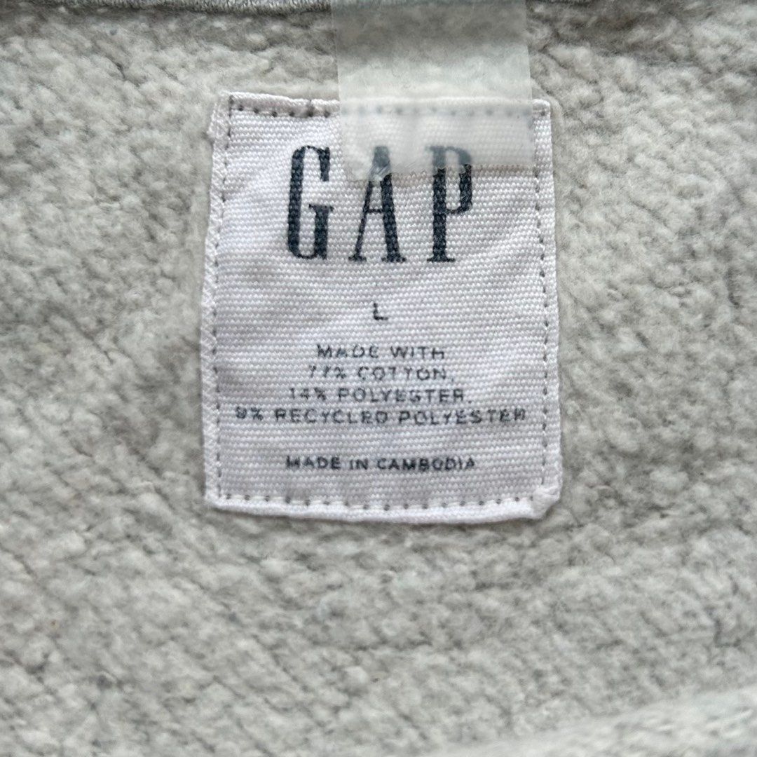 Gap hotsell crewneck sweater