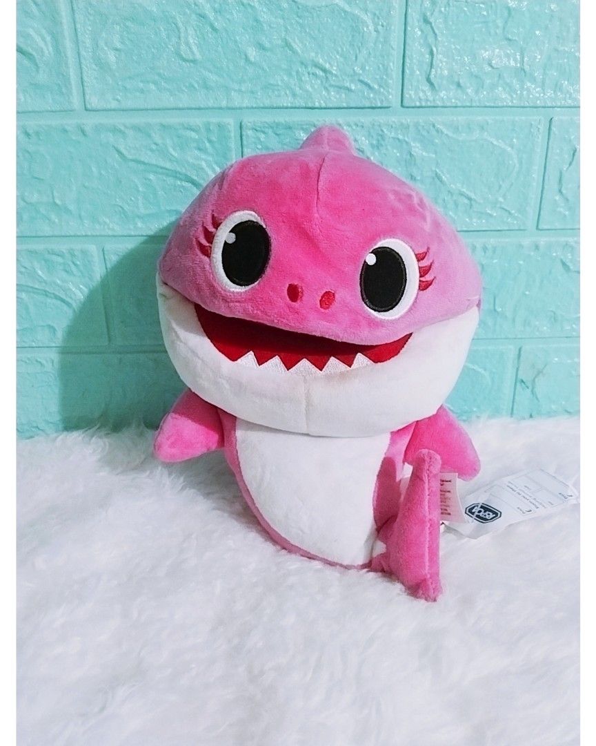 Pinkfong Baby Shark OfficialSong Puppet with Tempo Control - Daddy