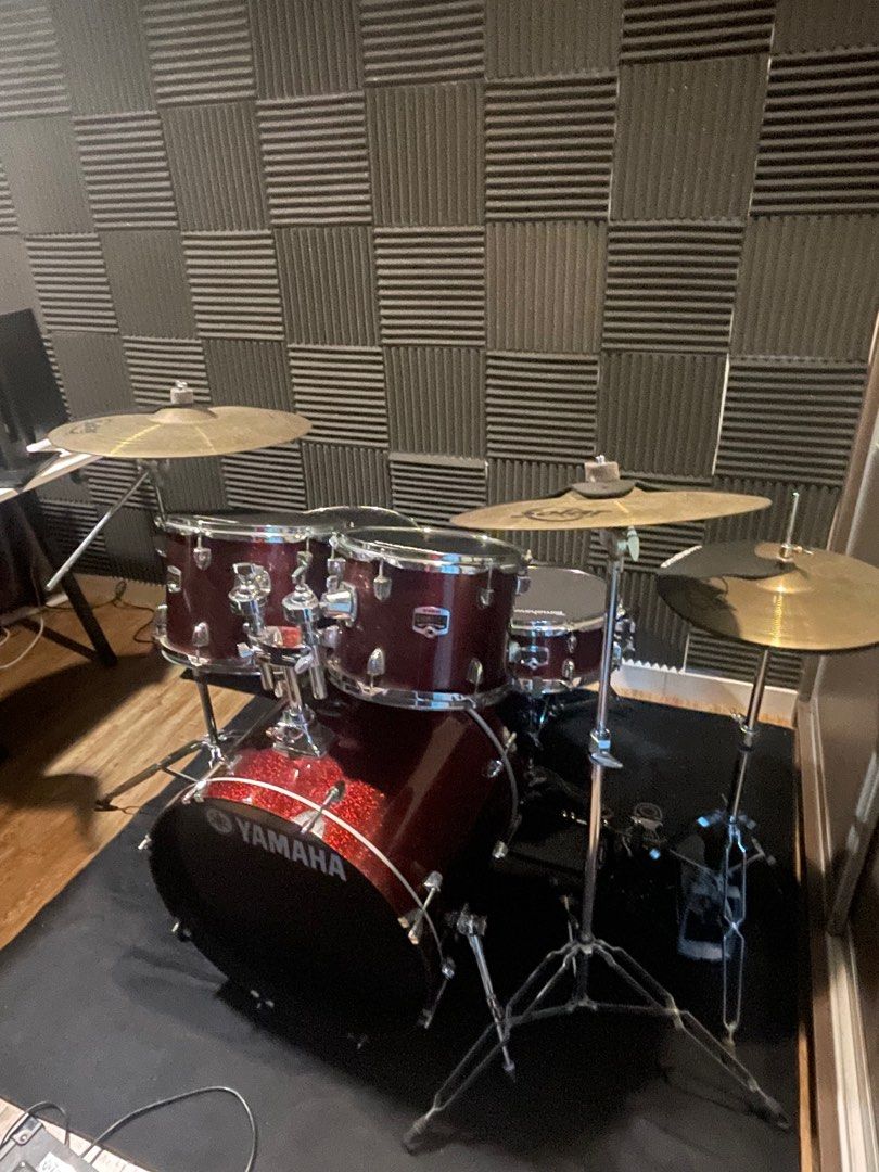 Yamaha Gigmaker Drum Kit with Removable Mutes for Silent Practice