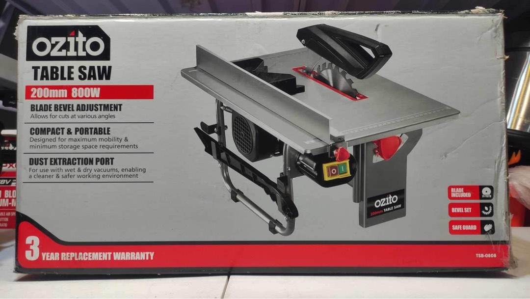 Ozito 200mm outlet 800w table saw