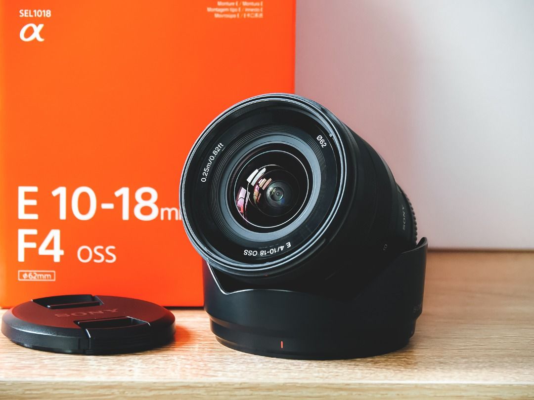 9成新SONY 10-18mm f4 / 盒裝過保/, 相機攝影, 鏡頭及裝備在旋轉拍賣