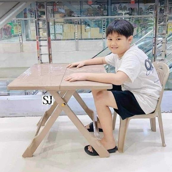 Baby folding hot sale table