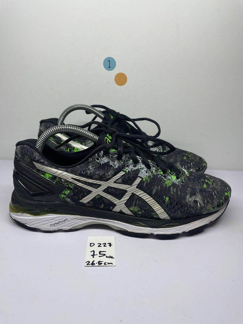 Asics training sale shoes 7.5
