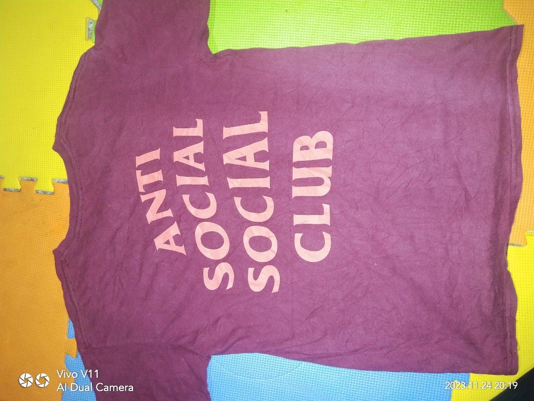 ASSC shirt (Category: Tshirts & Polo Shirts ) located in Quezon City. Submitted by espanolamarlex2829913 (Listing ID 1267490858, Image 3). Description: like new no crack print,small size.