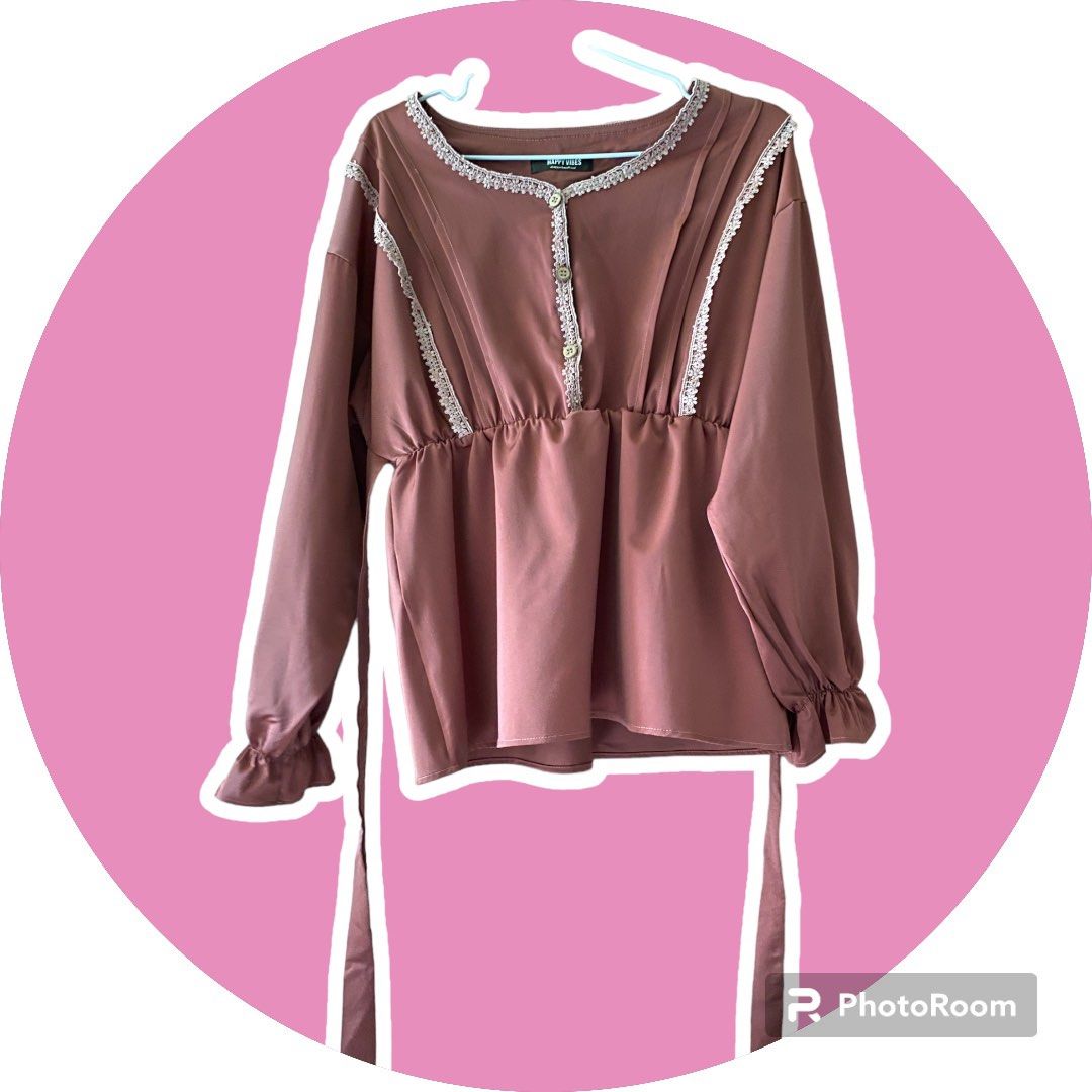 W brand clearance tops