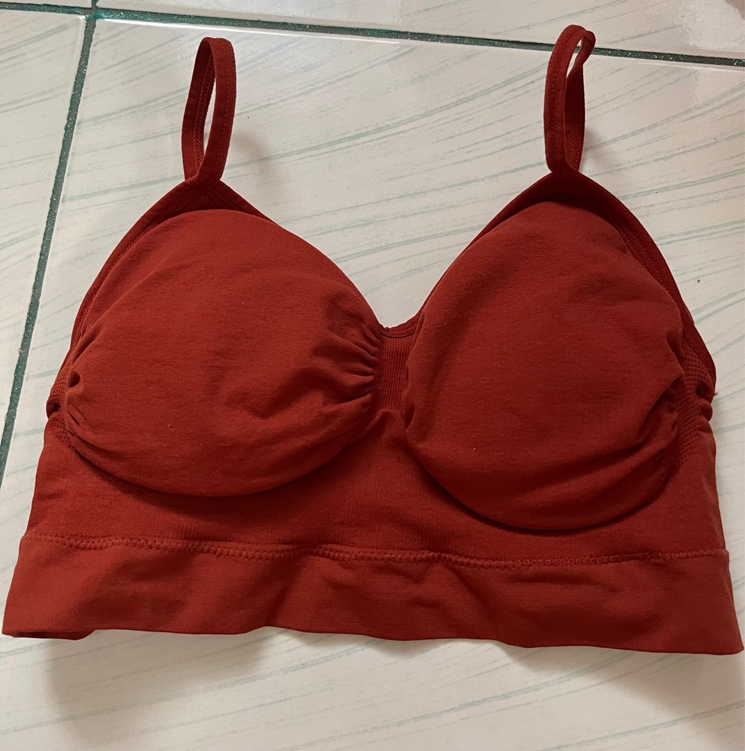 Bench Gym Bra/Top swimsuit, Women's Fashion, Activewear on Carousell