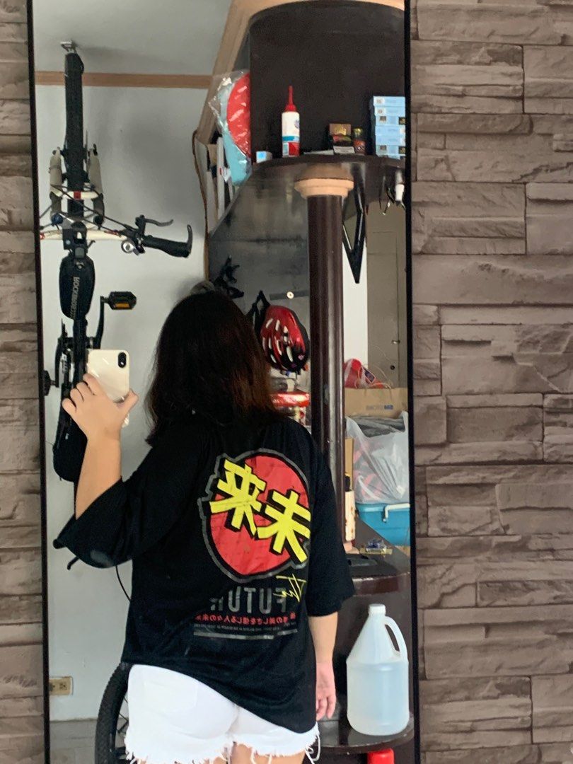 Black Oversized Korean Shirt (Category: Shirts) located in Las Pinas. Submitted by l0vewave (Listing ID 1267448491, Image 2). Description: black oversized korean shirt: - probably for large to xl frame - high quality fabric.