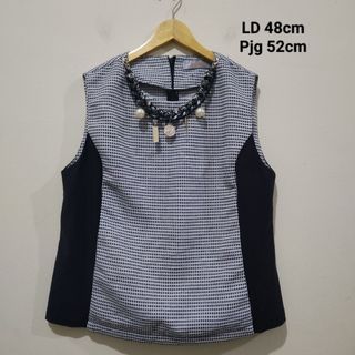 Plantation sleeveless Blouse with chain wd3
