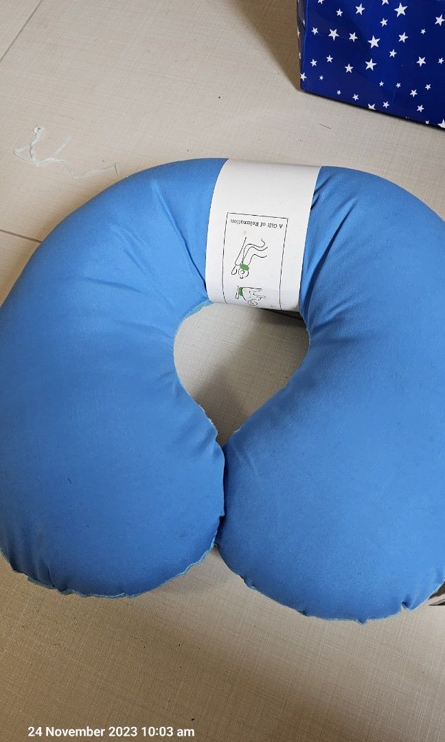 Blue Magic travel pillow Hobbies Toys Travel Travel