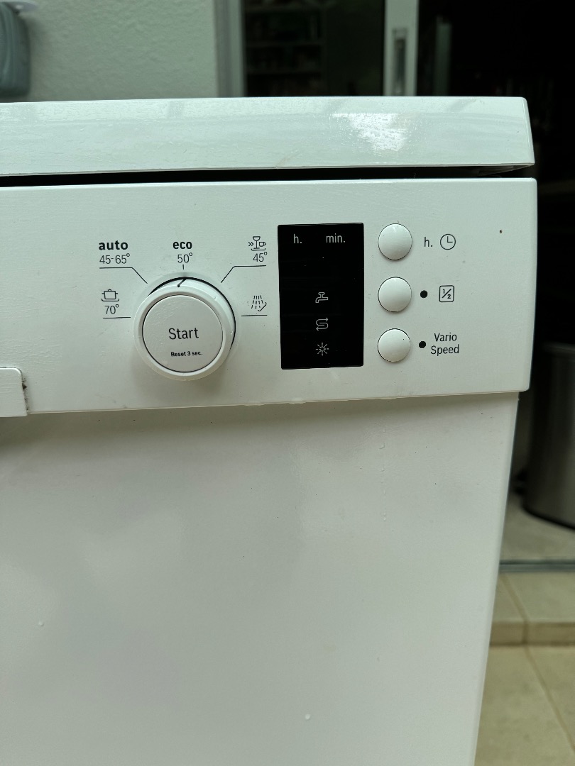 Bosch Dishwasher Silence plus, TV & Home Appliances, Kitchen