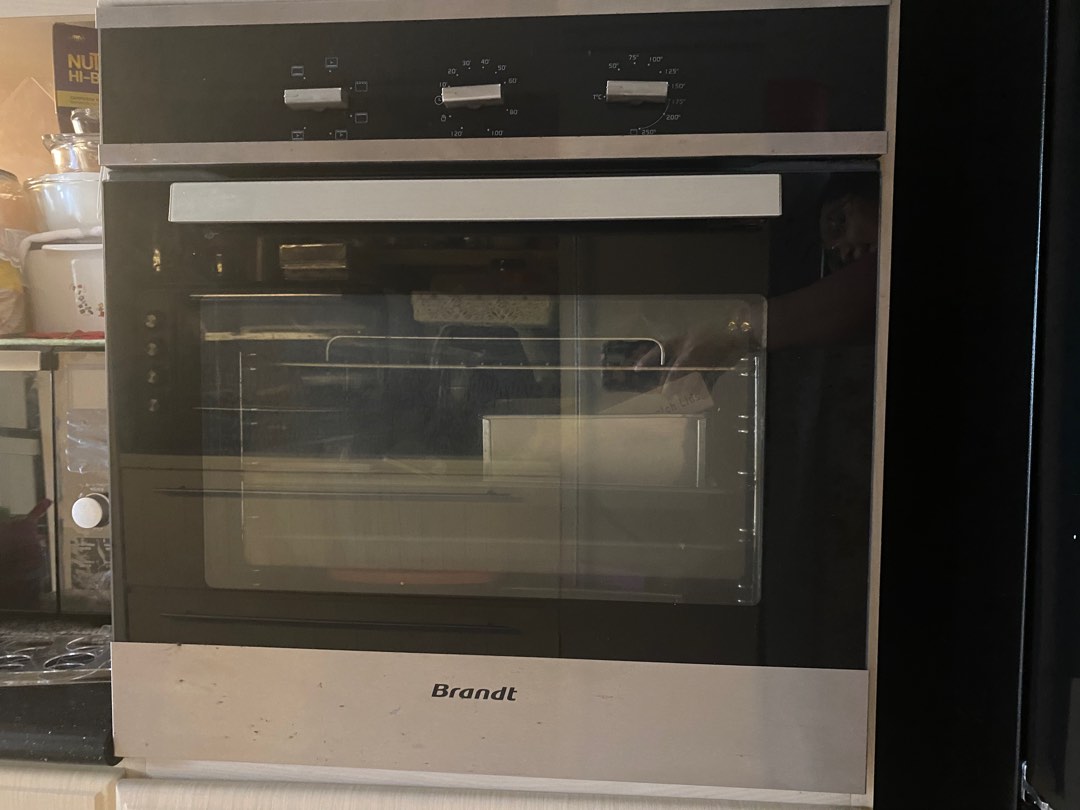 Brandt built in oven with temp issue, TV & Home Appliances, Kitchen