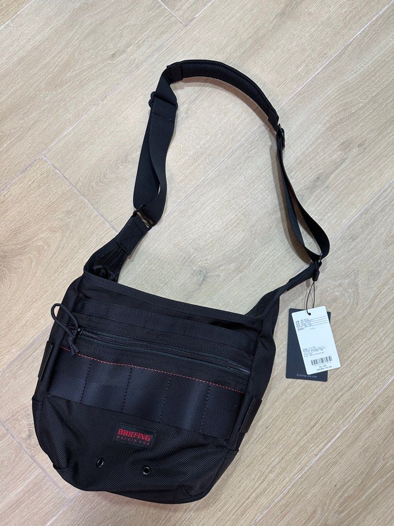 Briefing Made in USA Day Tripper S Black, 男裝, 袋, 小袋- Carousell