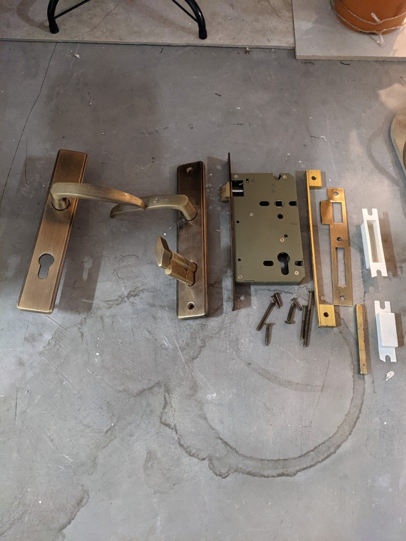 Bto door lock cheap, Furniture & Home Living, Security & Locks, Locks