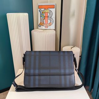 Burberry sling bag store singapore