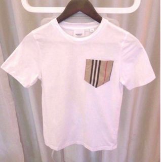 Burberry 加拿大專櫃購買❤️保證正品！白色T-shirt超低價割愛🌟