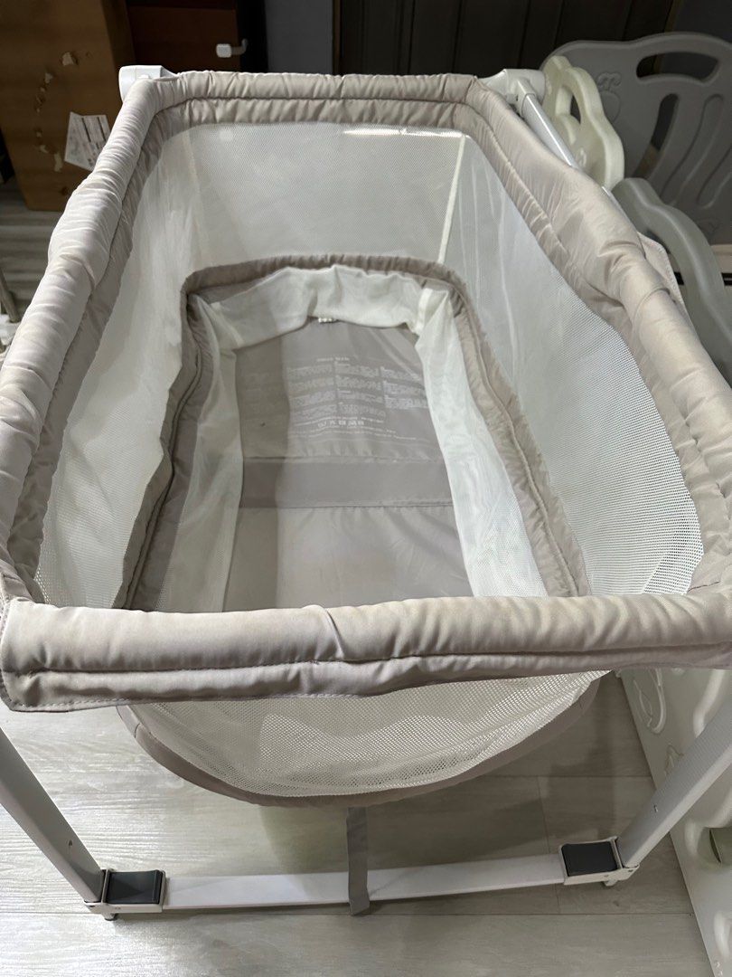 Chicco portable bed crib cot infant newborn baby foldable bed