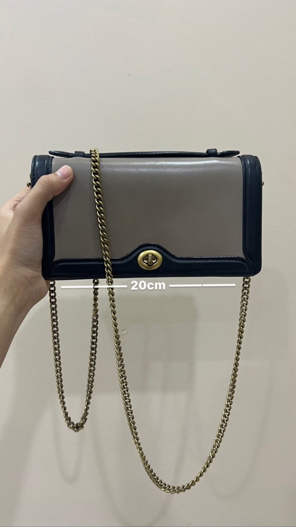 Riley chain clutch cheap in colorblock