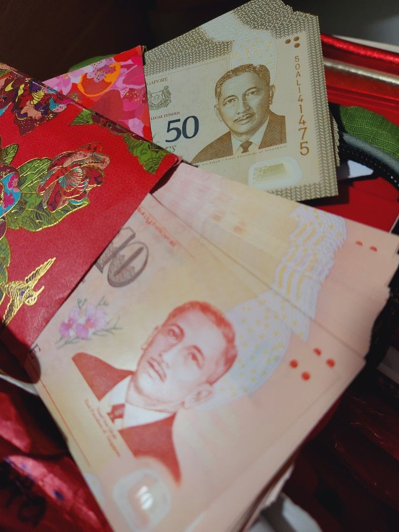 Commerative note (Category: Currency) located in Singapore. Submitted by hoowilson (Listing ID 1267505439, Image 1). Description: selling at $60 per pc for commerative $50 note & $15 for commerative $10 note..